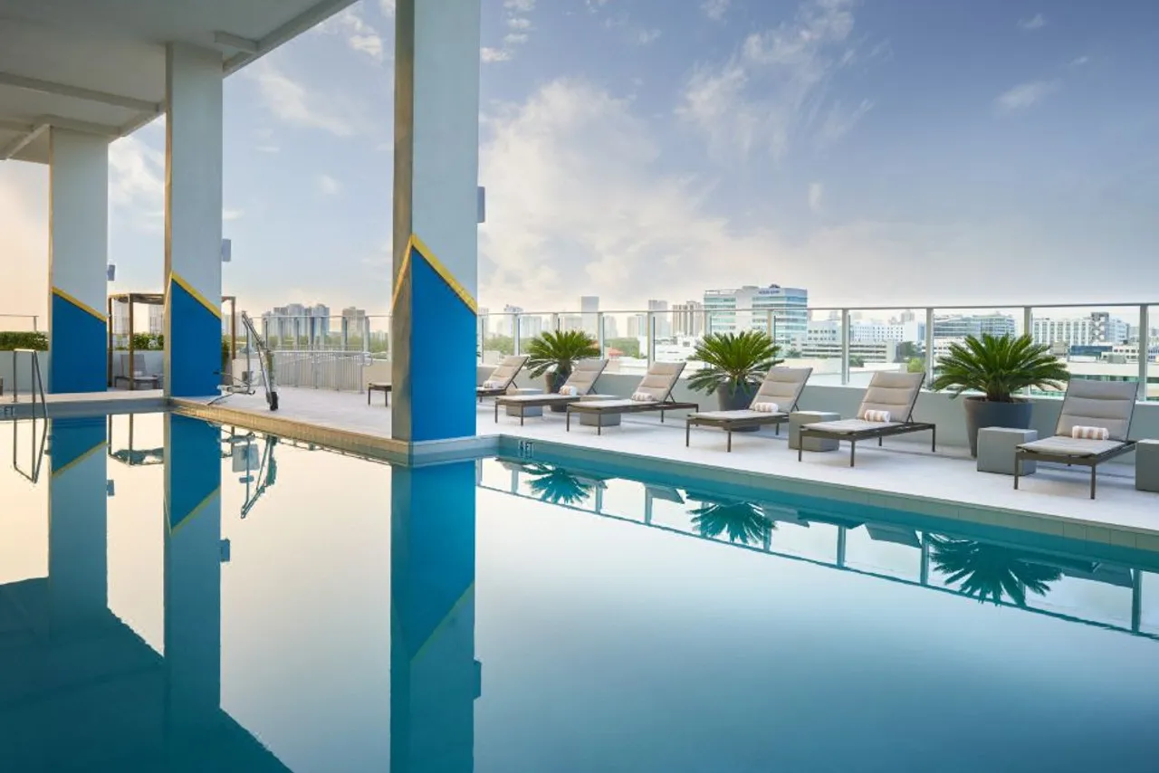 SERENA Hotel Aventura Miami, Tapestry Collection by Hilton — โรงแรมในใกล้ Hard Rock Stadium