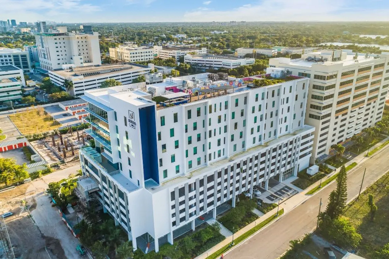 SERENA Hotel Aventura Miami, Tapestry Collection by Hilton — ภาพห้องพักและบรรยากาศ
