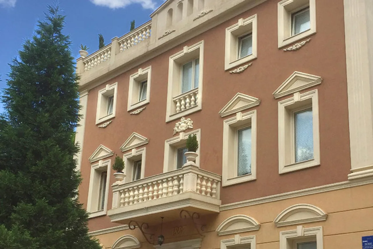 Shangri La Mansion — ภาพห้องพักและบรรยากาศ