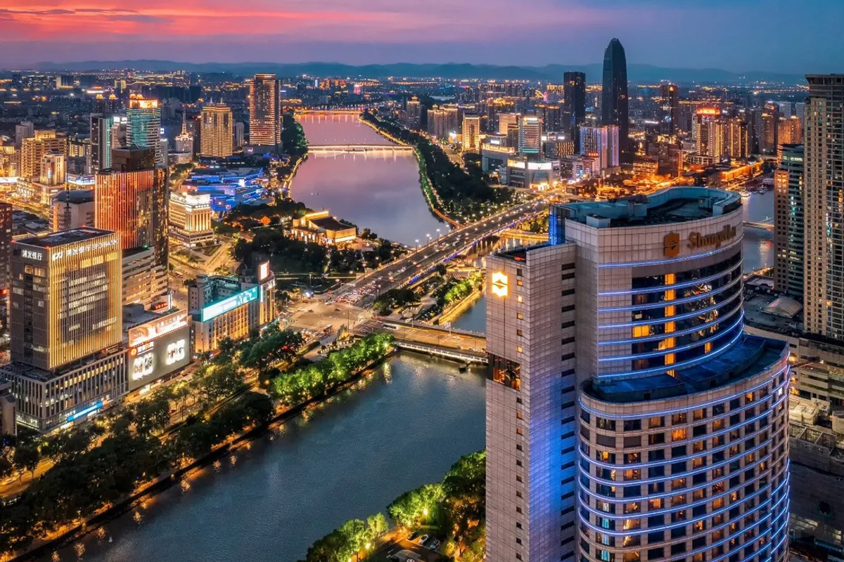 Shangri-La Ningbo — rooms and atmosphere