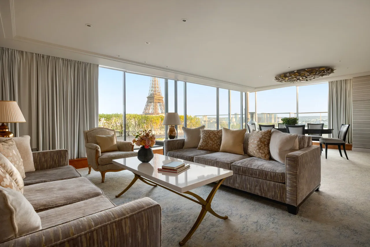 Shangri-La Paris — rooms and atmosphere