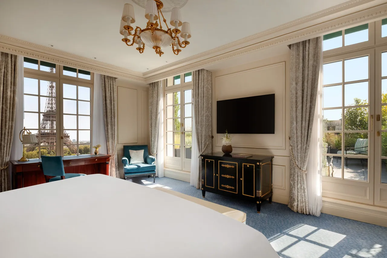 Shangri-La Paris — rooms and atmosphere