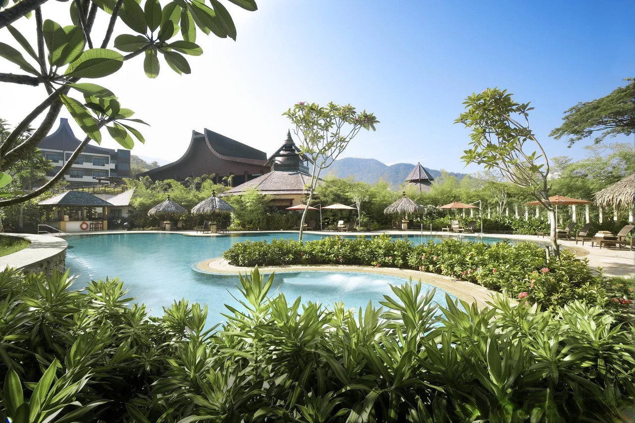 Shangri-La Rasa Sayang Resort & Spa Penang — rooms and atmosphere