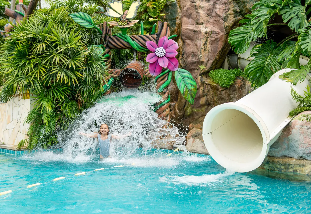 Shangri-La Rasa Sentosa Resort & Spa — rooms and atmosphere