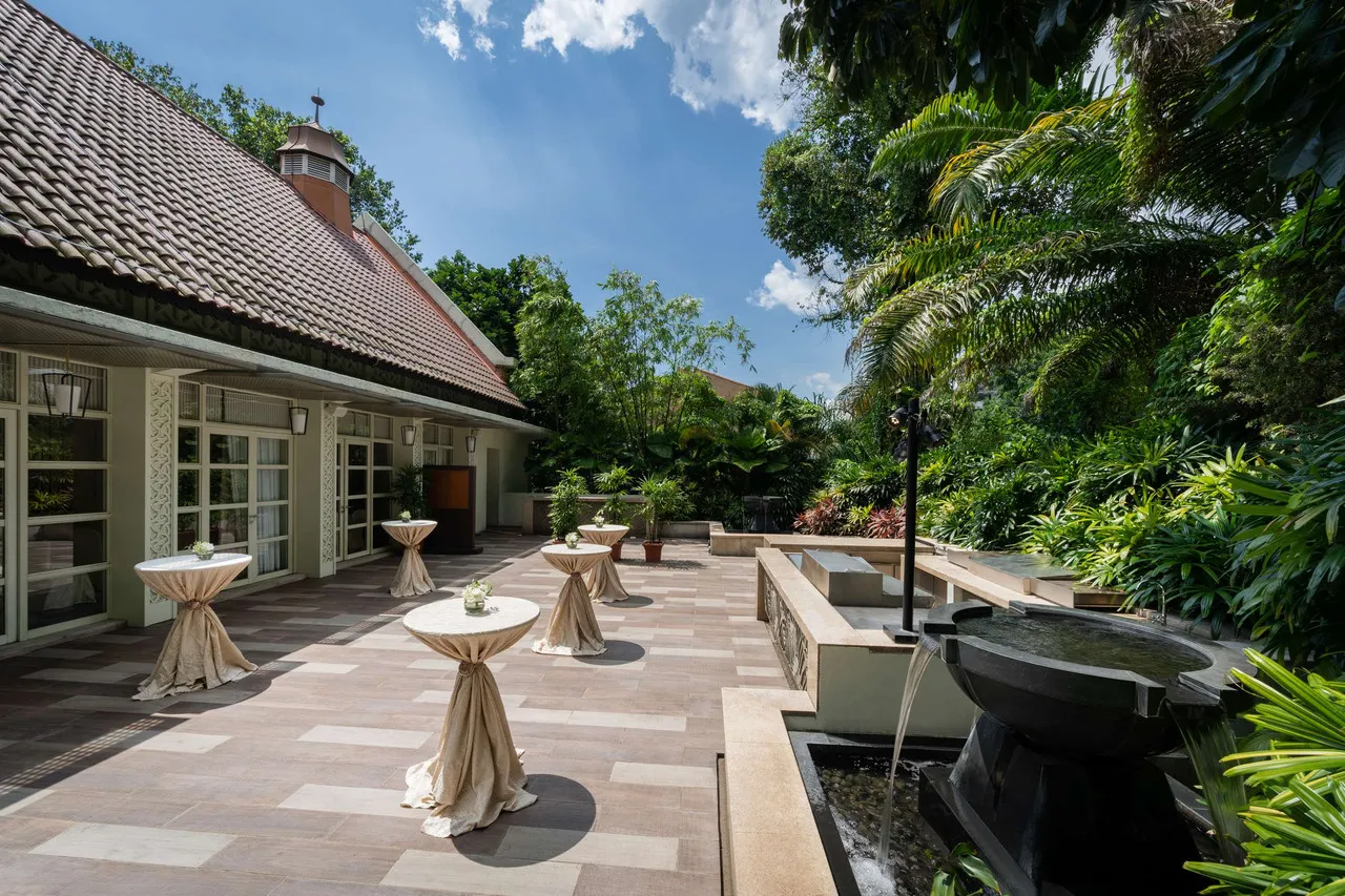 Shangri-La Singapore — rooms and atmosphere