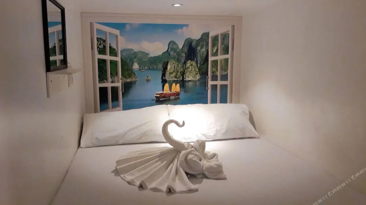 Shejoje Poshtel Hostel — rooms and atmosphere