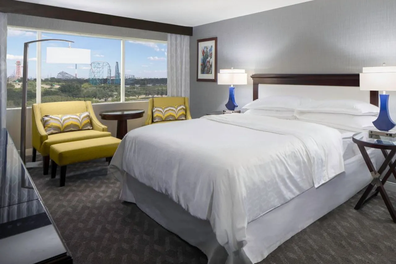 Sheraton Arlington Hotel — ภาพห้องพักและบรรยากาศ