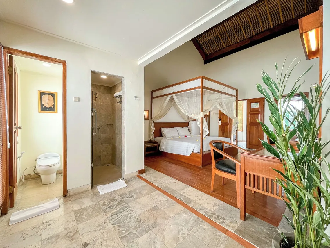Sheraton Bali Kuta Resort — rooms and atmosphere