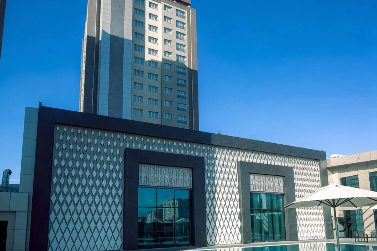 Sheraton Bishkek — ภาพห้องพักและบรรยากาศ