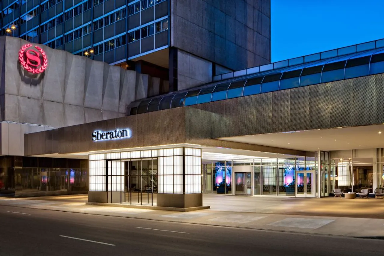 Sheraton Dallas Hotel — โรงแรมในดัลลัส