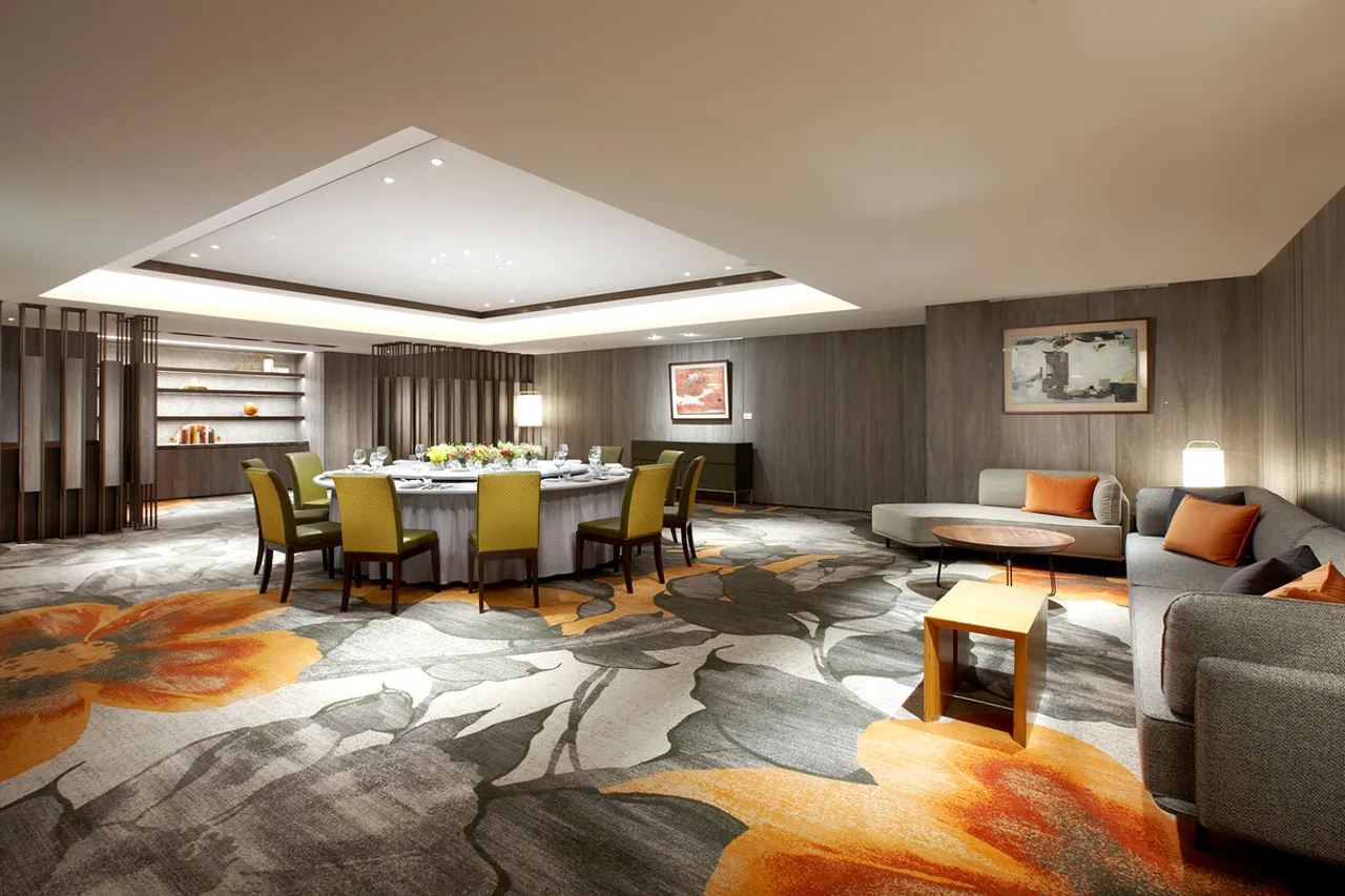 Sheraton Grand Taipei — rooms and atmosphere