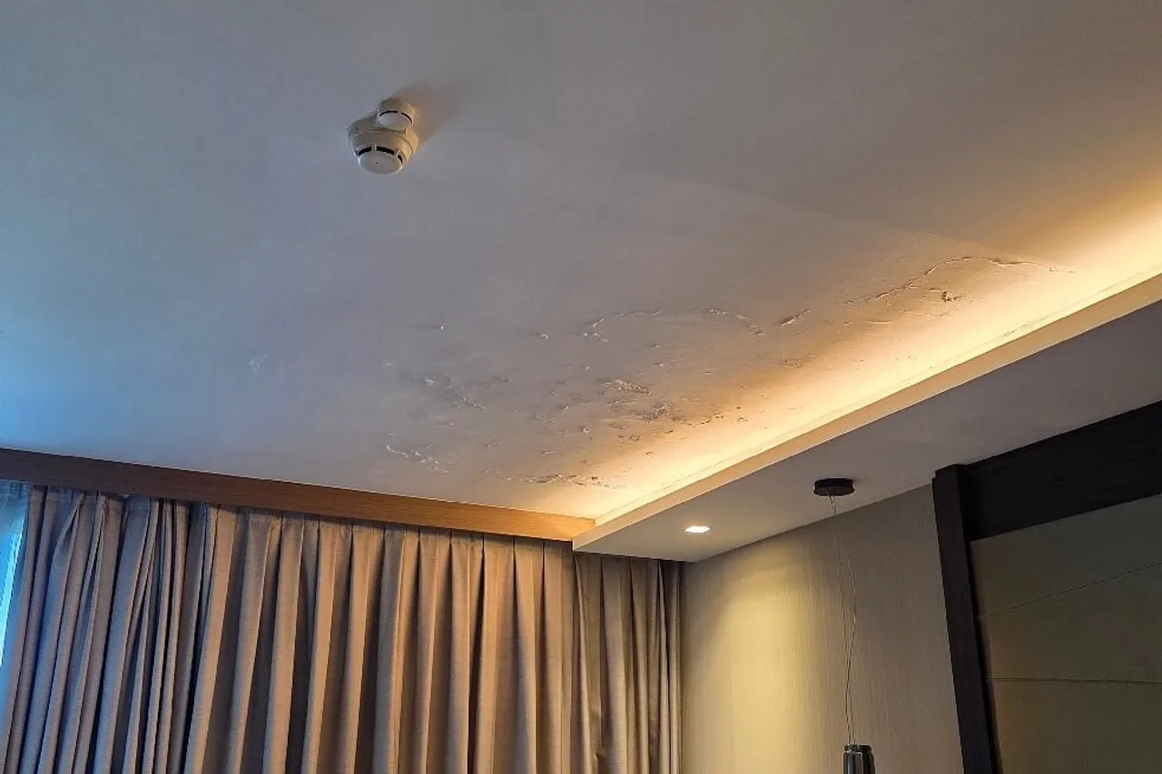 Sheraton Grand Tbilisi Metechi Palace — rooms and atmosphere