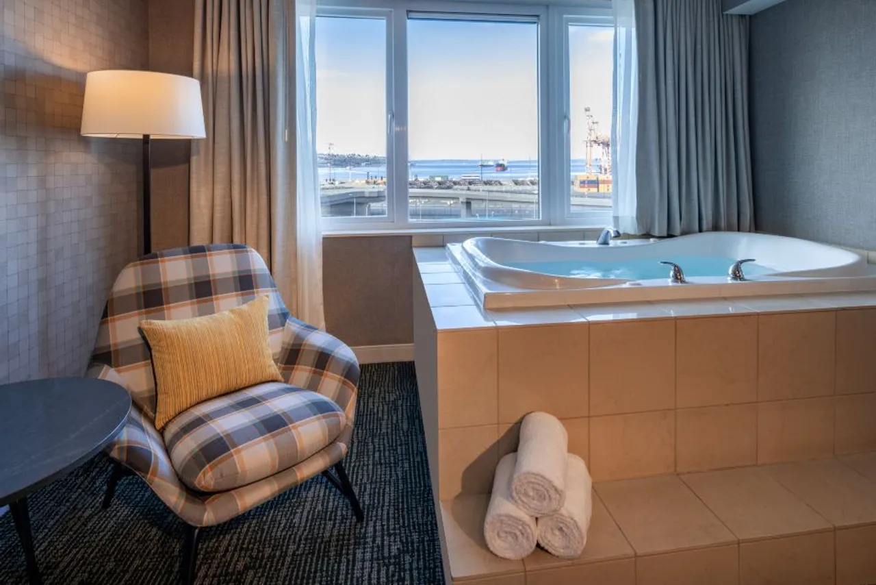 Silver Cloud Hotel - Seattle Stadium — ภาพห้องพักและบรรยากาศ