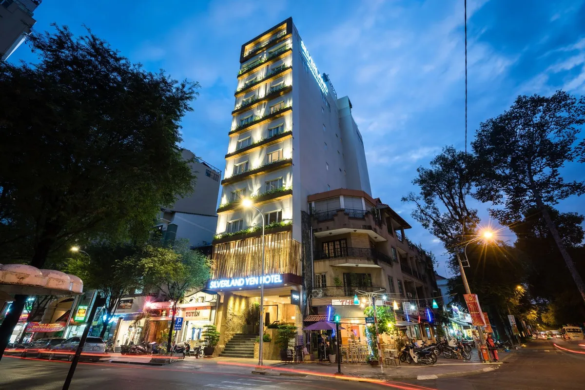 Silverland Yen Hotel — rooms and atmosphere