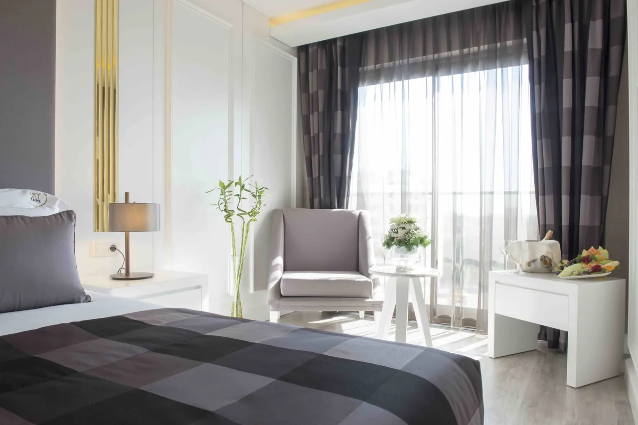 Sky Kamer Hotel Antalya — rooms and atmosphere