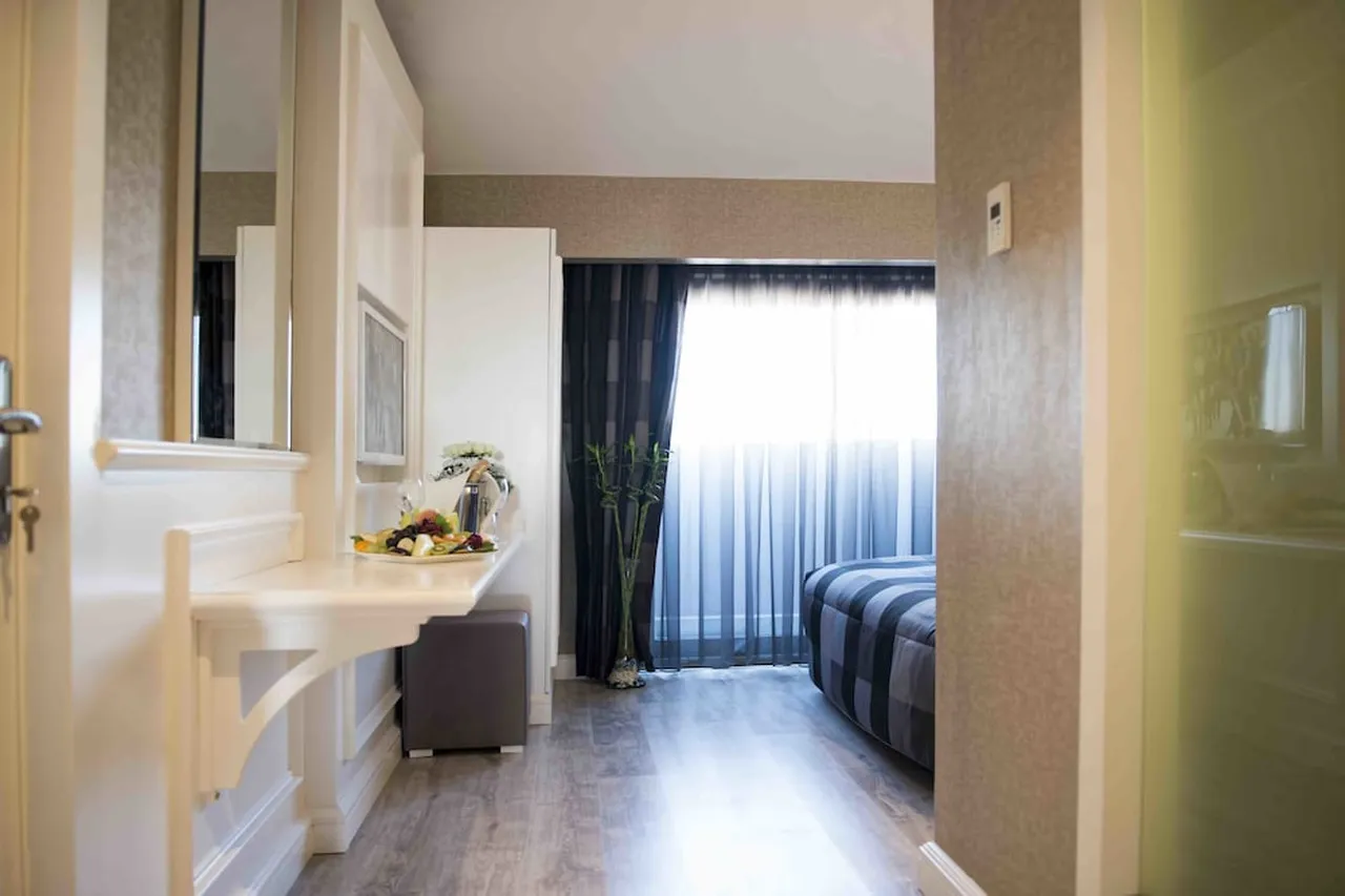 Sky Kamer Hotel Antalya — rooms and atmosphere
