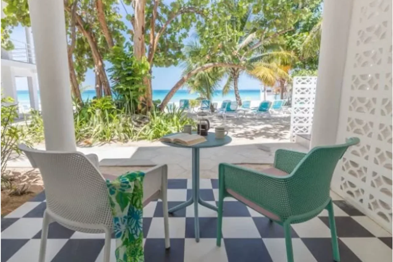 Skylark Negril Beach Resort — เนกริล