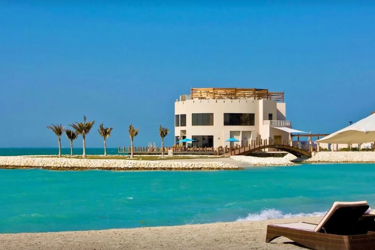Sofitel Bahrain Zallaq Thalassa Sea &amp; Spa — โรงแรมในมานามา
