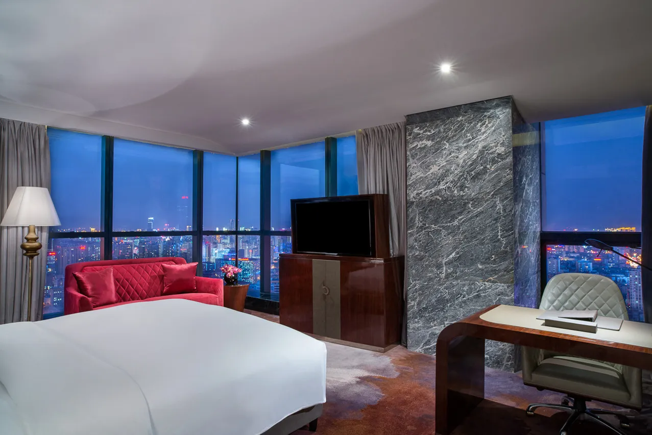Sofitel Kunming — rooms and atmosphere