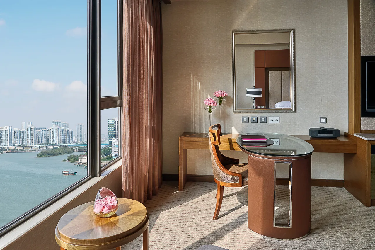 Sofitel Macau at Ponte 16 — rooms and atmosphere