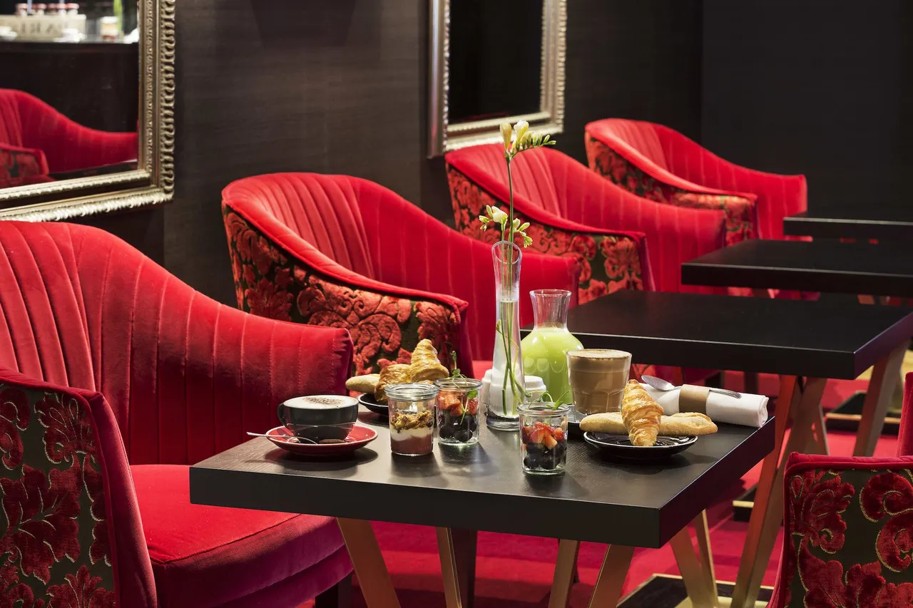 Sofitel Queenstown Hotel & Spa — rooms and atmosphere