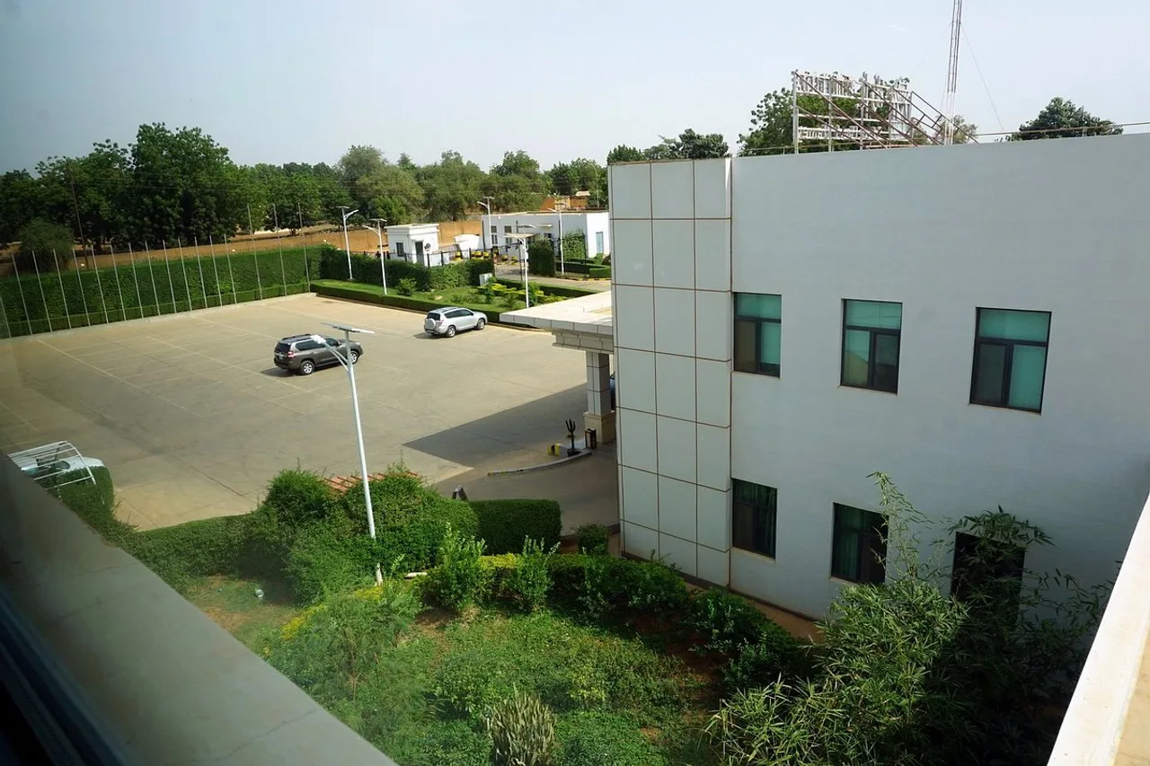 Soluxe Hotel Niamey — rooms and atmosphere