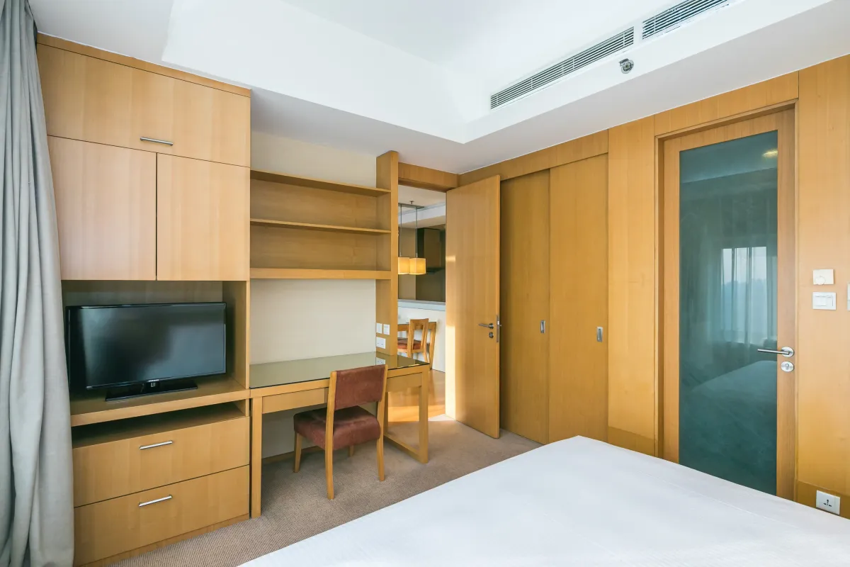 Somerset International Building Tianjin — rooms and atmosphere