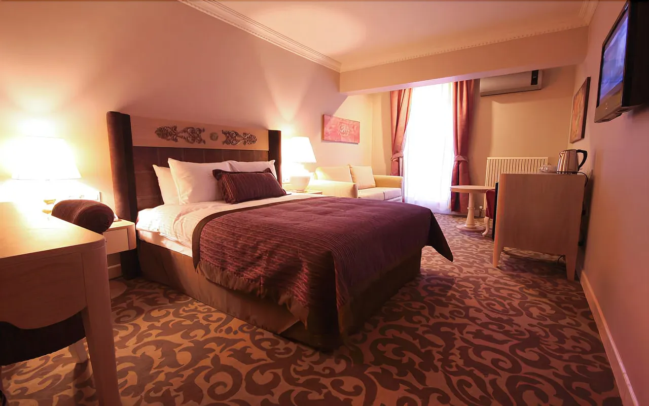 Sonno Boutique Rooms & Suites — rooms and atmosphere