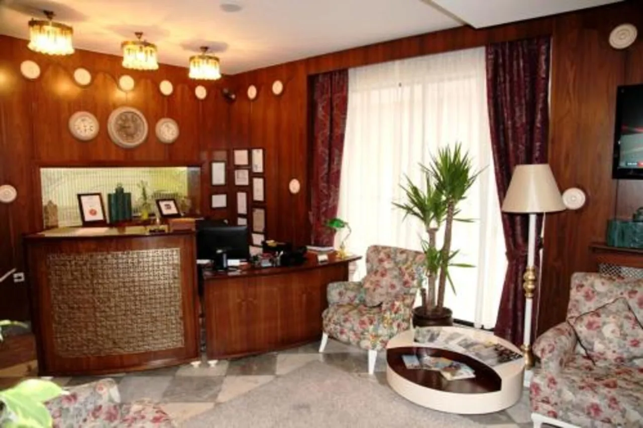 Sonno Boutique Rooms & Suites — rooms and atmosphere