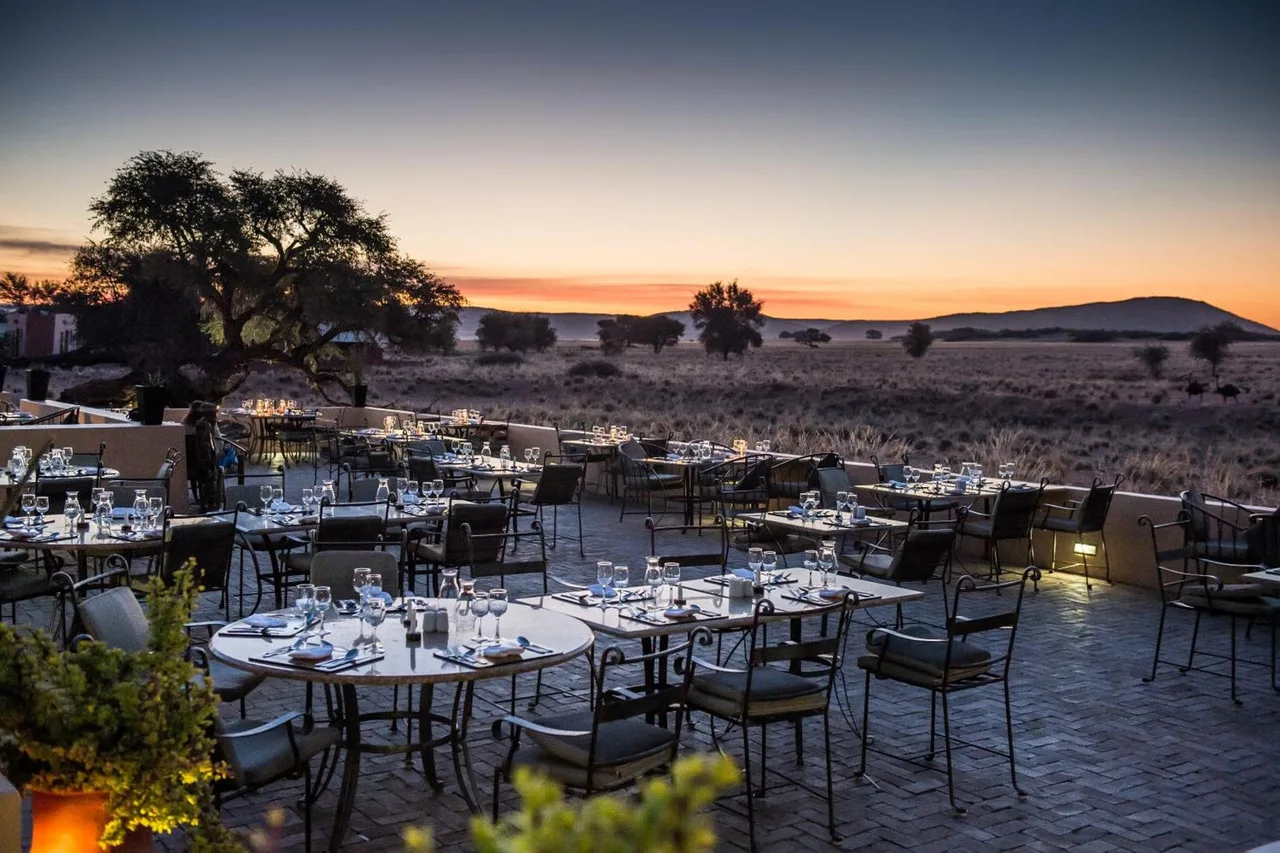 Sossusvlei Lodge — ภาพห้องพักและบรรยากาศ