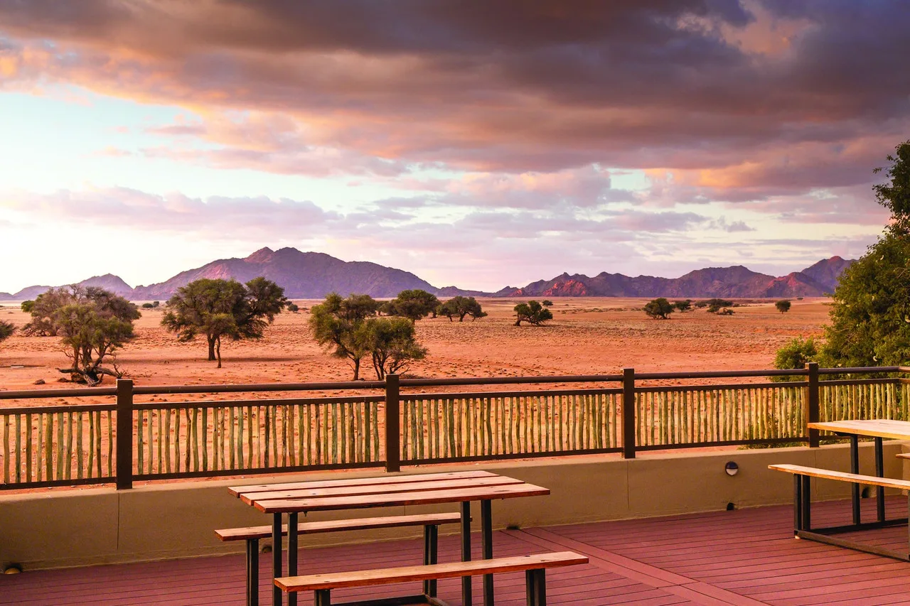 Sossusvlei Lodge — ภาพห้องพักและบรรยากาศ