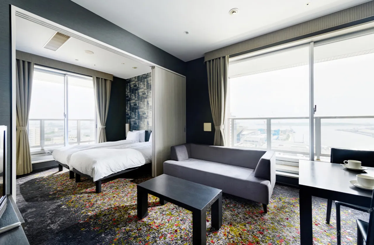 Sotetsu Grand Fresa Tokyo-Bay Ariake — rooms and atmosphere