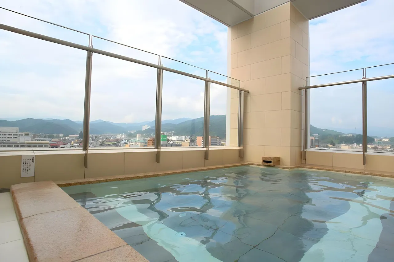 Spa Hotel Alpina Hida Takayama — ภาพห้องพักและบรรยากาศ
