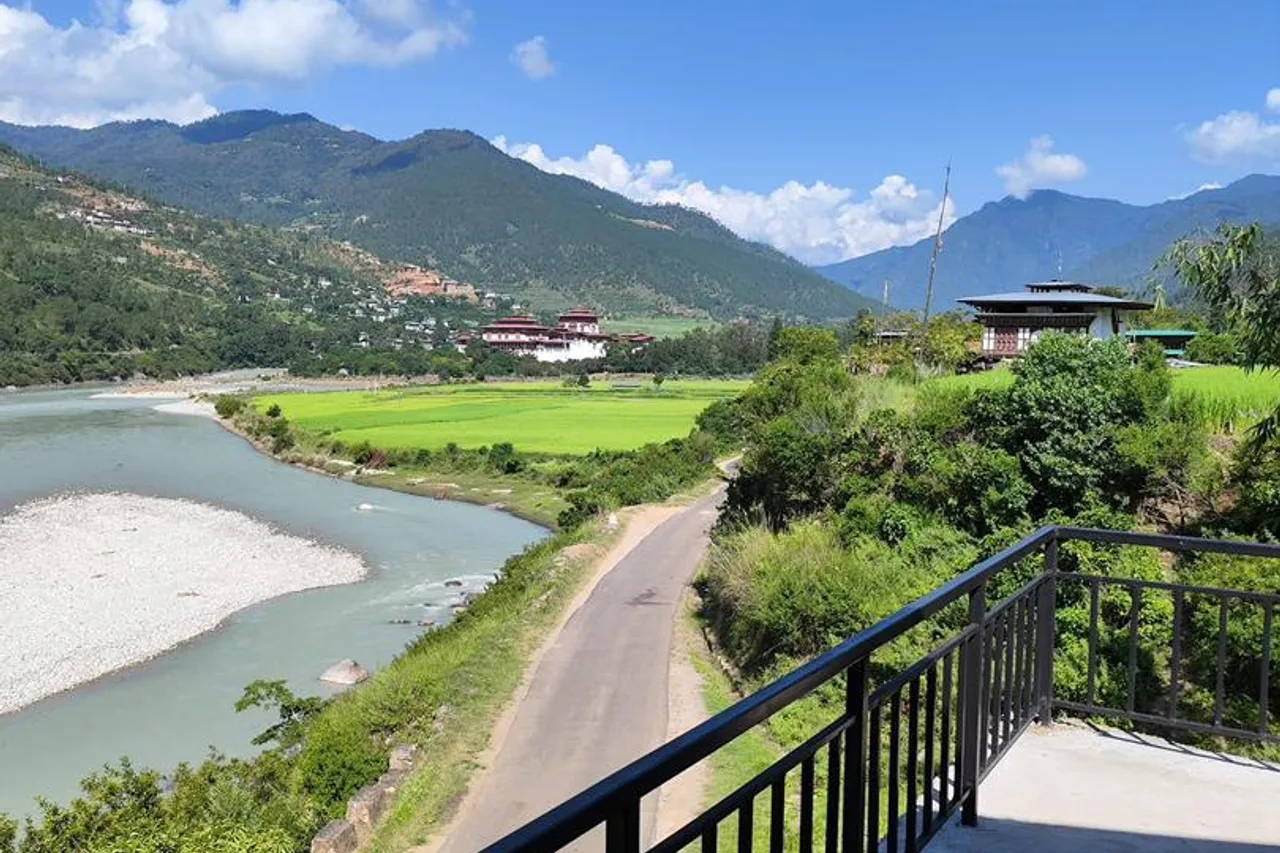 Spirit Village Lodge — ภาพห้องพักและบรรยากาศ