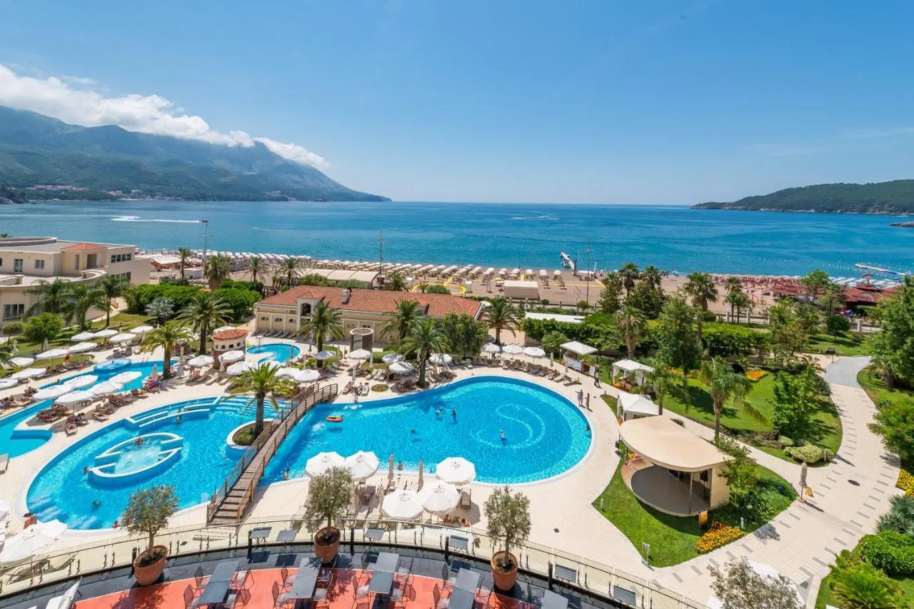 6 โรงแรมน่าพักใน Budva มอนเตเนโกร — รีวิวจัดอันดับ ที่พักริเวียราชายหาดและเมืองเก่า
