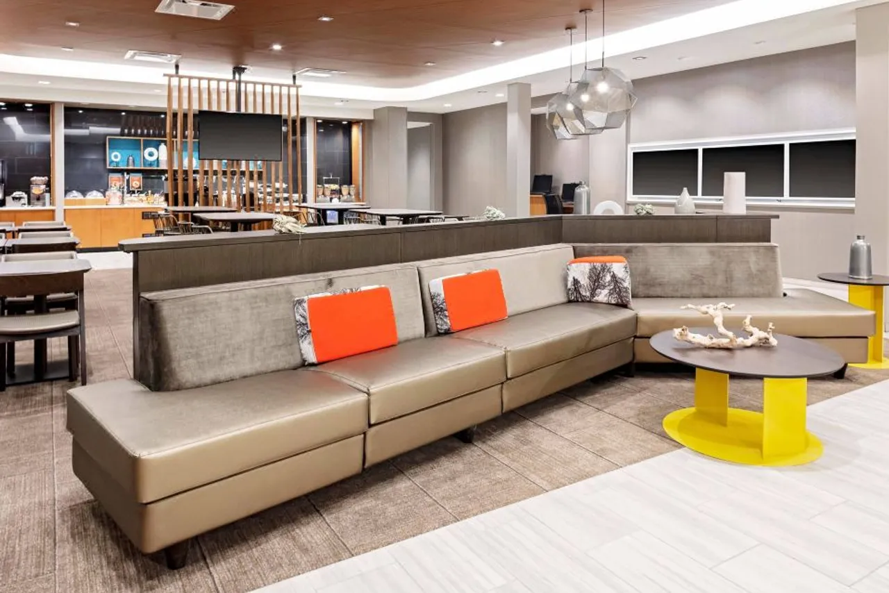 SpringHill Suites by Marriott Kansas City Plaza — ภาพห้องพักและบรรยากาศ