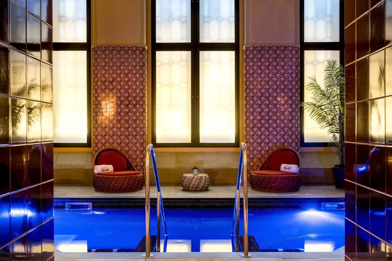 St. Pancras Renaissance Hotel London — ภาพห้องพักและบรรยากาศ