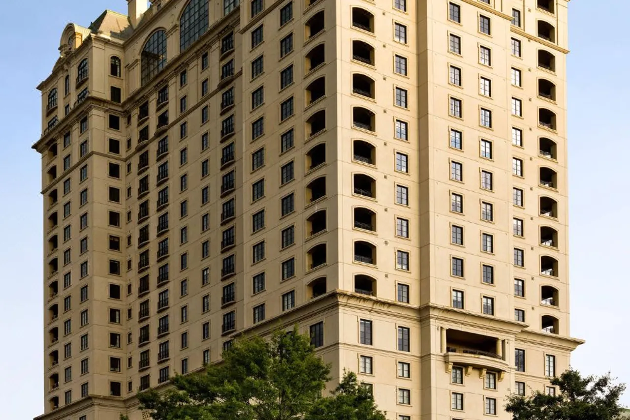 The St. Regis Atlanta — rooms and atmosphere