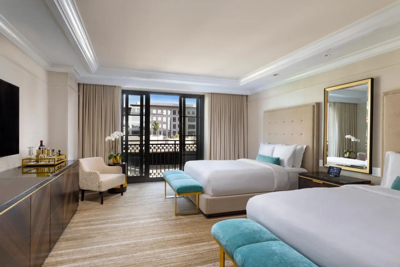 The St. Regis Atlanta — rooms and atmosphere