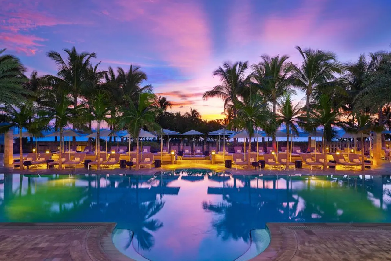 The St. Regis Bal Harbour Resort — โรงแรมในไมอามี