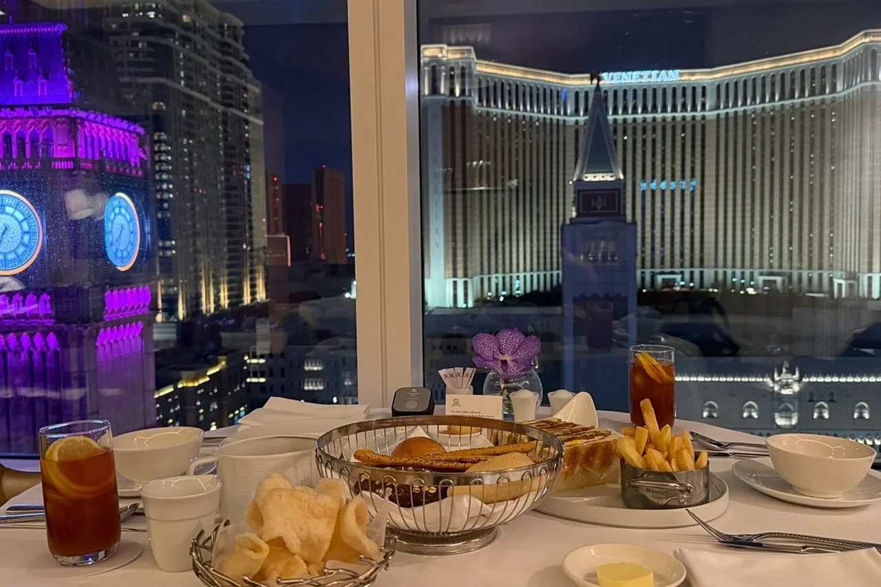 The St. Regis Macao — ภาพห้องพักและบรรยากาศ