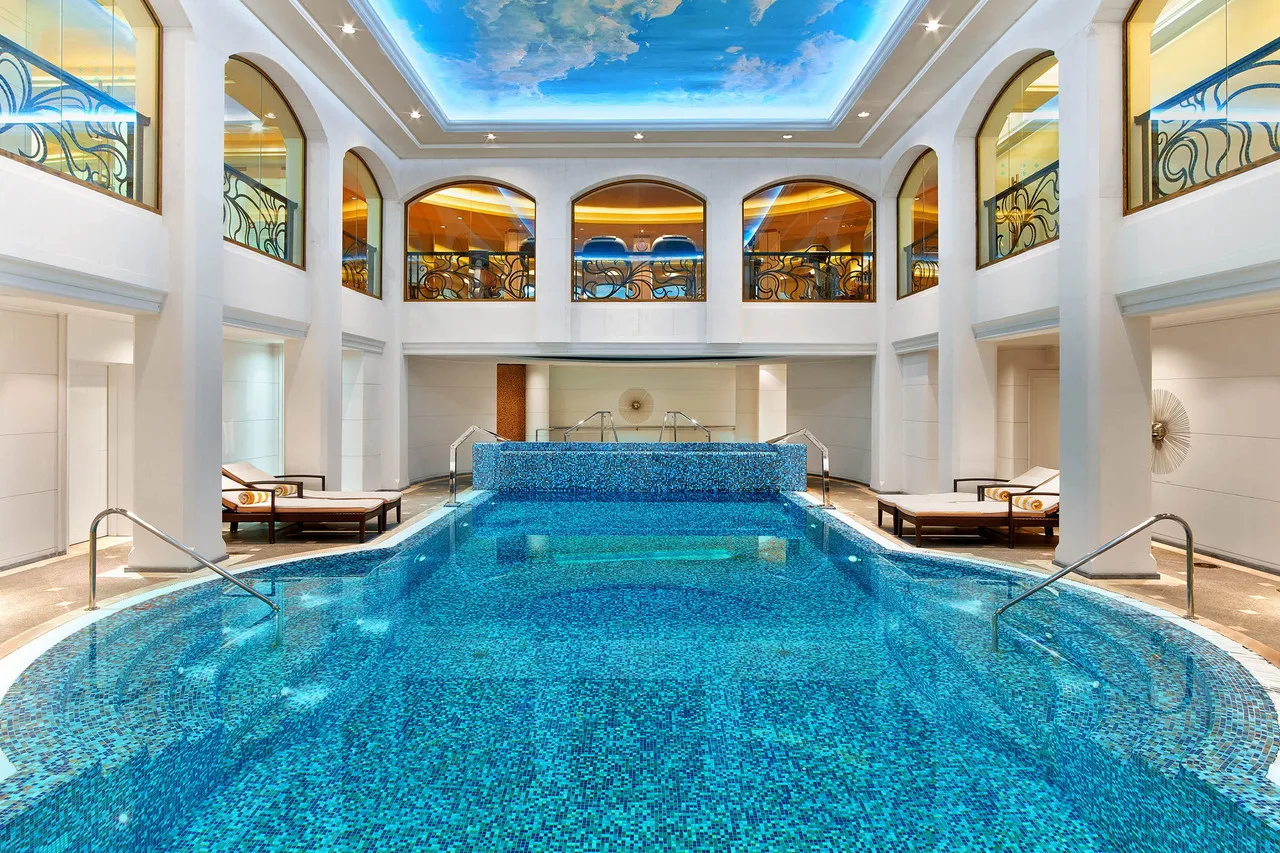 The St. Regis Moscow Nikolskaya — rooms and atmosphere