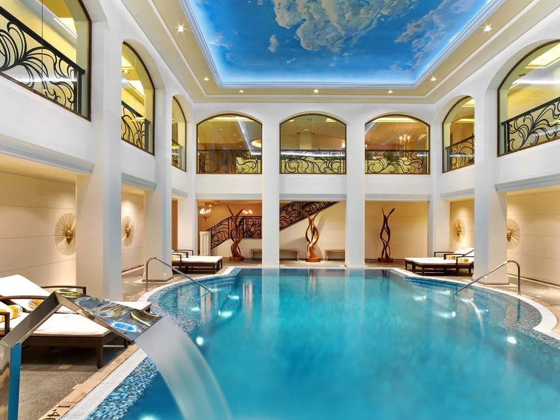 The St. Regis Moscow Nikolskaya — rooms and atmosphere
