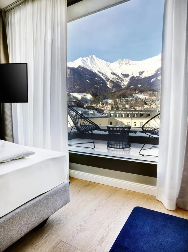 STAGE 12 - Hotel by Penz — rooms and atmosphere