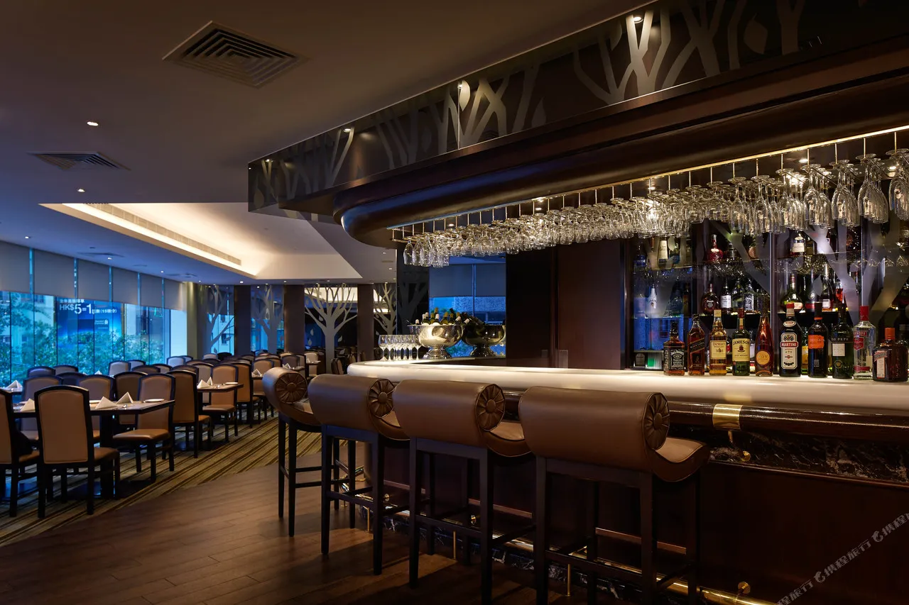 Stanford Hillview Hotel Hong Kong — rooms and atmosphere