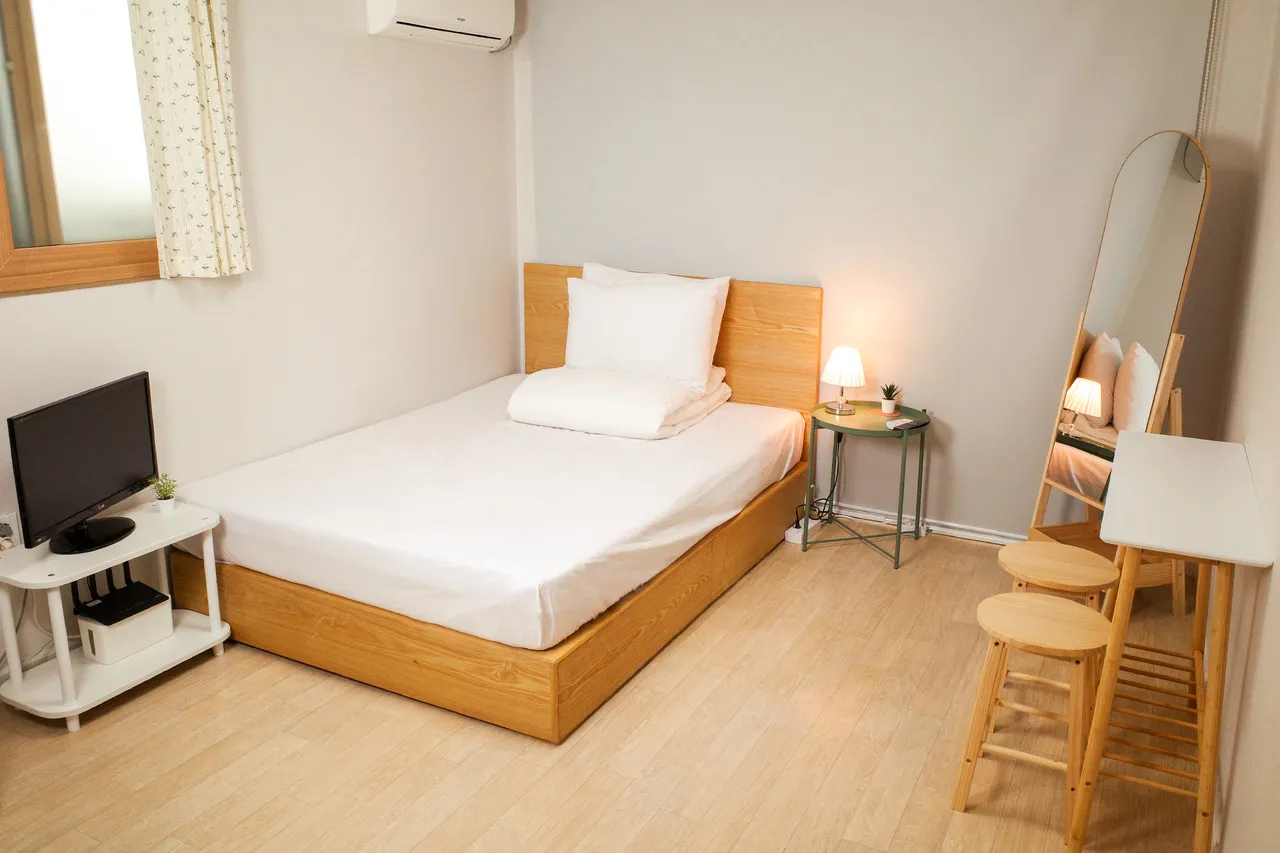 Starria Hostel — rooms and atmosphere
