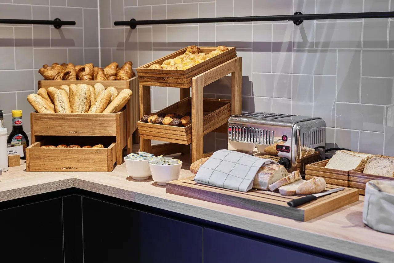 Staybridge Suites The Hague – Parliament — rooms and atmosphere