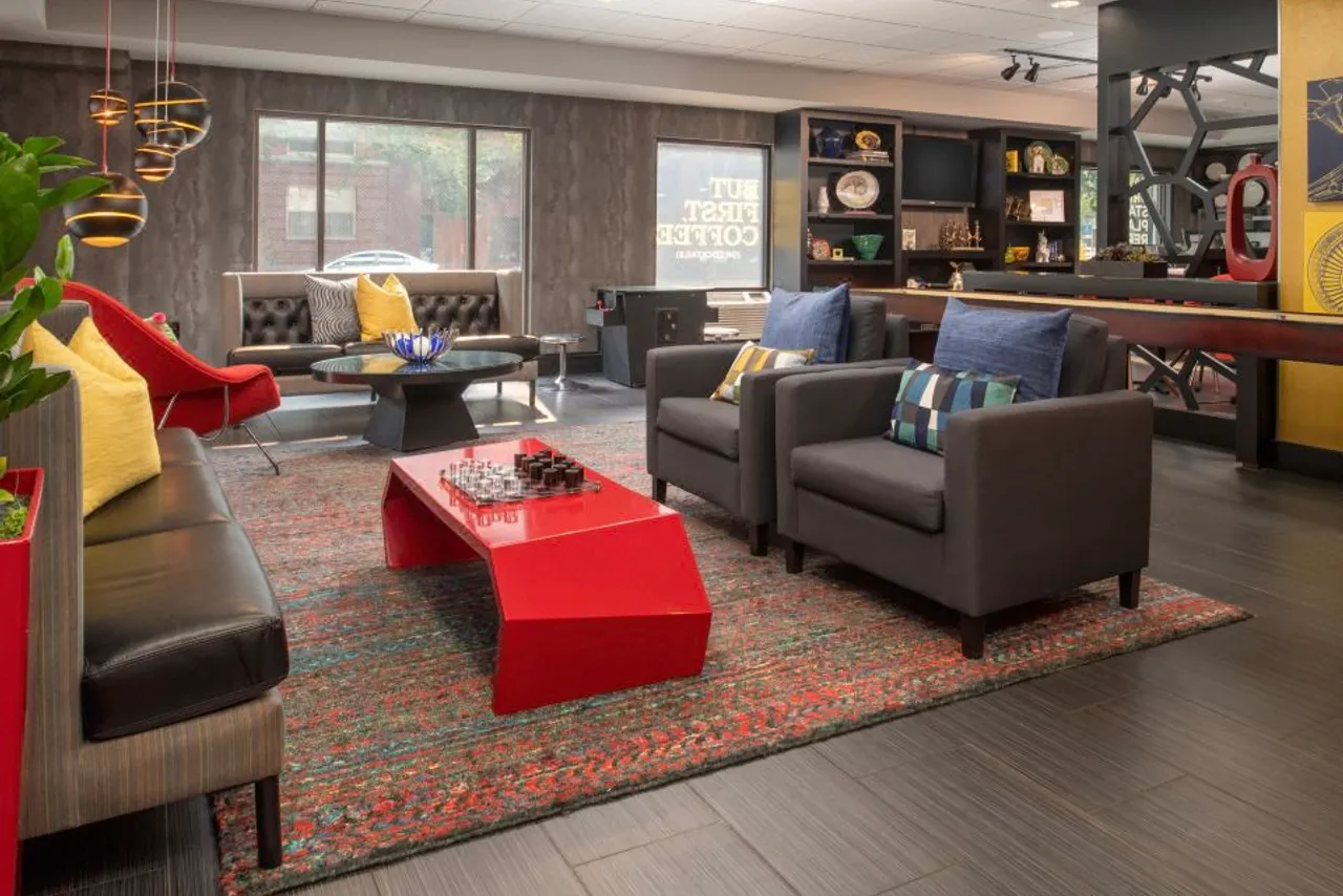 Staypineapple, Hotel FIVE, Downtown Seattle — โรงแรมในซีแอตเทิล