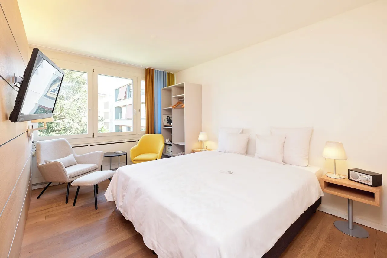 Steinenschanze Stadthotel Basel — rooms and atmosphere