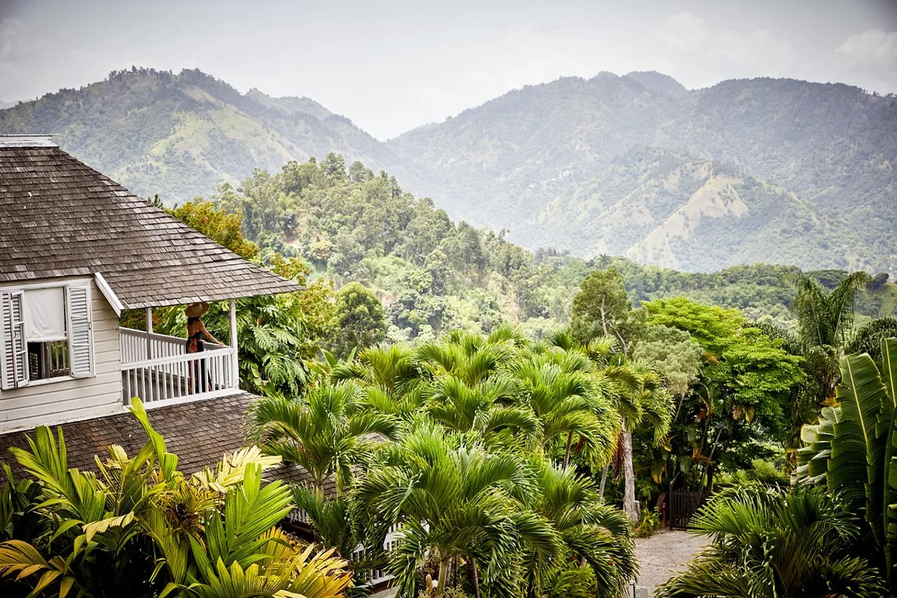 Strawberry Hill — โรงแรมในคิงส์ตัน